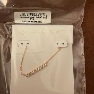 Kendra Scott yellow gold necklace